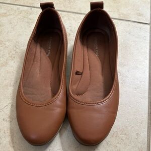 London Fog Women's Tan Loafers
